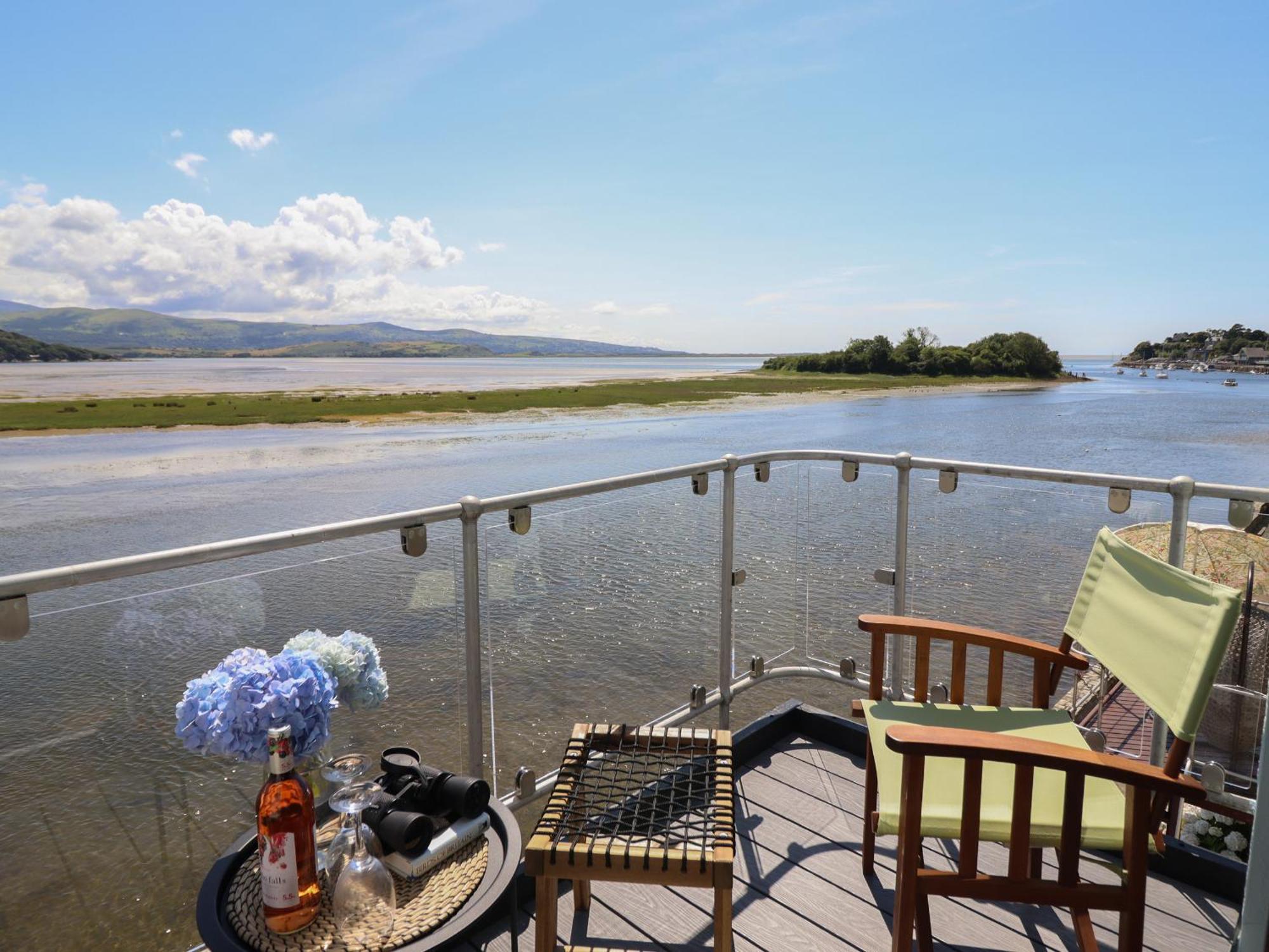 Estuary Escape Apartment พอร์ทแมด็อก ภายนอก รูปภาพ