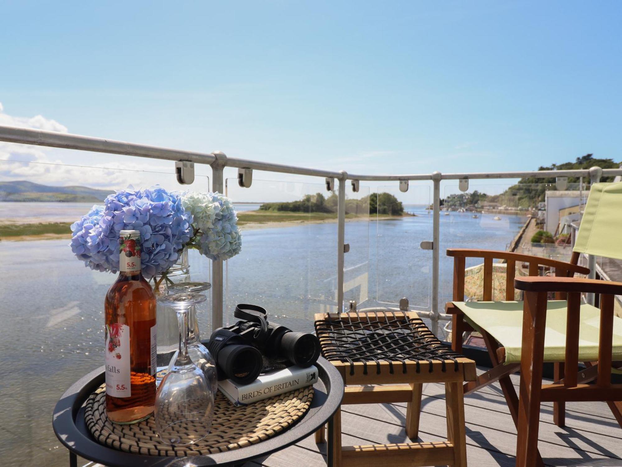 Estuary Escape Apartment พอร์ทแมด็อก ภายนอก รูปภาพ